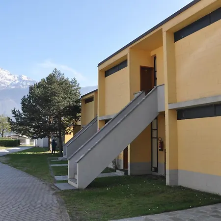مكان تخييم Villaggio Paradiso