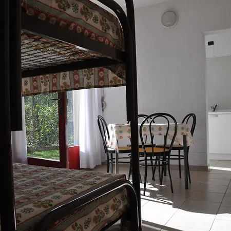مكان تخييم Villaggio Paradiso دومازو