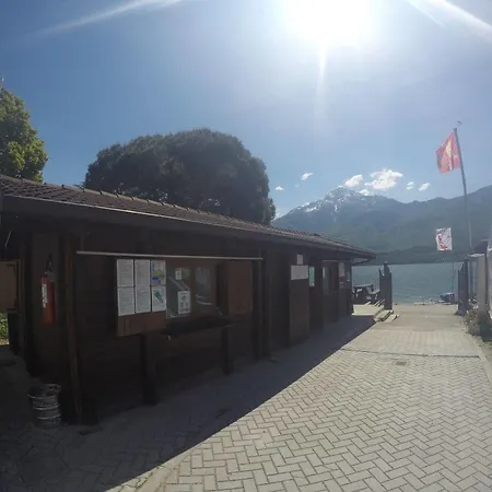 مكان تخييم Villaggio Paradiso 2*