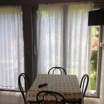 אתר קמפינג Villaggio Paradiso דומאסו
