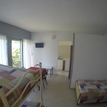 Villaggio Paradiso Κάμπινγκ 2*